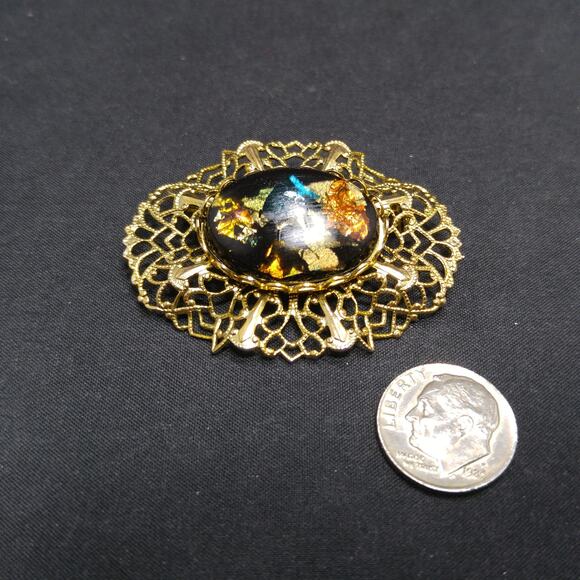 Vintage Lucite Filigree Brooch, Gold Foil, 1960s Jewelry - Picture 9 of 10